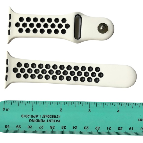 5/$20 NEW WHITE Black Silicone Sport Band Apple Watch 44/45/49mm S/M Holes - Picture 3 of 9